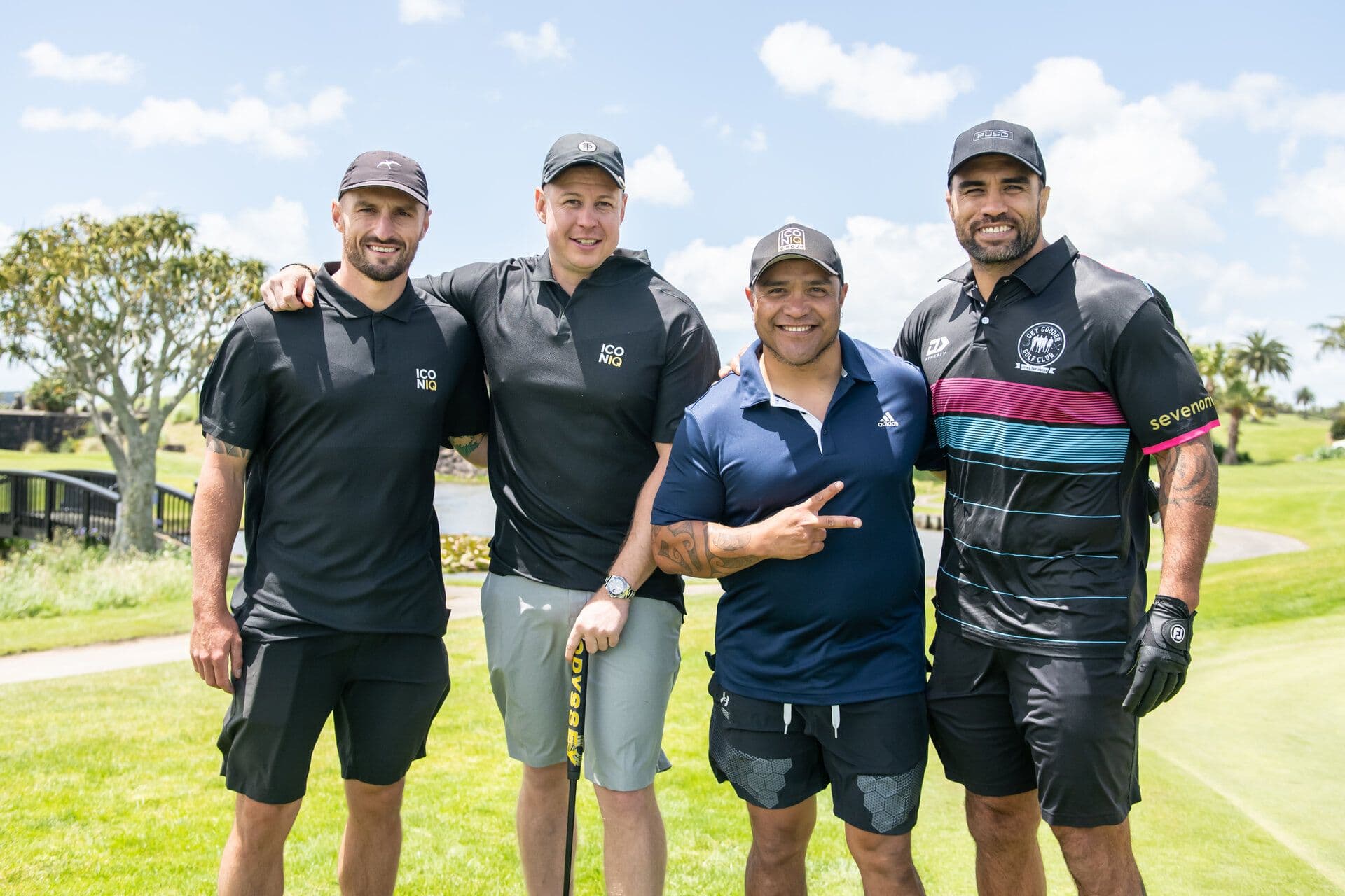 Baabaaz Golfing 12